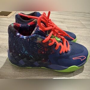 Puma Lamelo Ball Galaxy- worn 2 times size 5 Y please see pics for condition